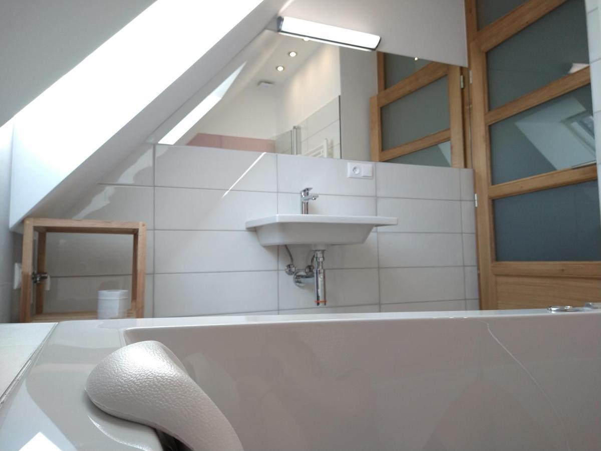 Apartmany Maly Mnich Mníšek pod Brdy Exteriör bild