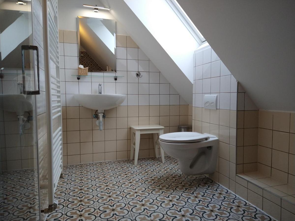 Apartmany Maly Mnich Mníšek pod Brdy Exteriör bild