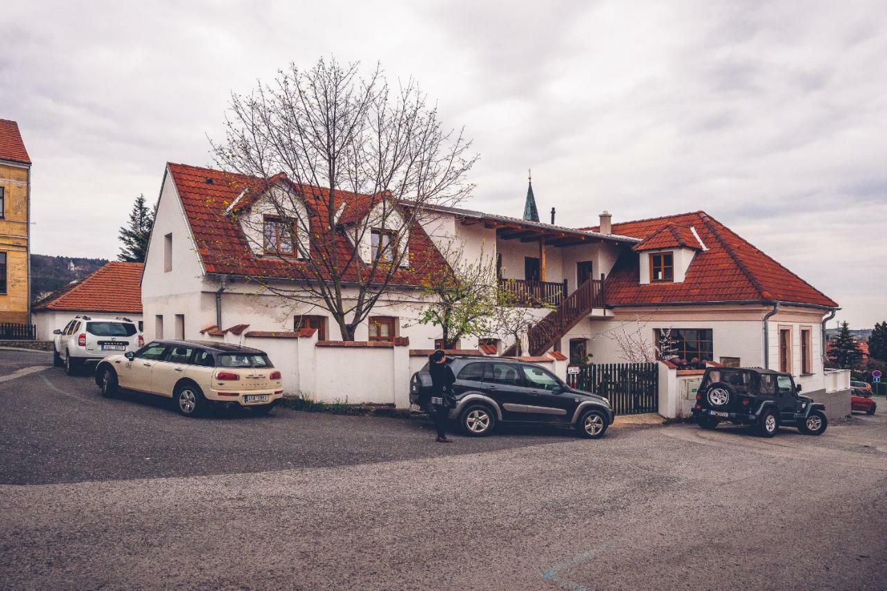 Apartmany Maly Mnich Mníšek pod Brdy Exteriör bild